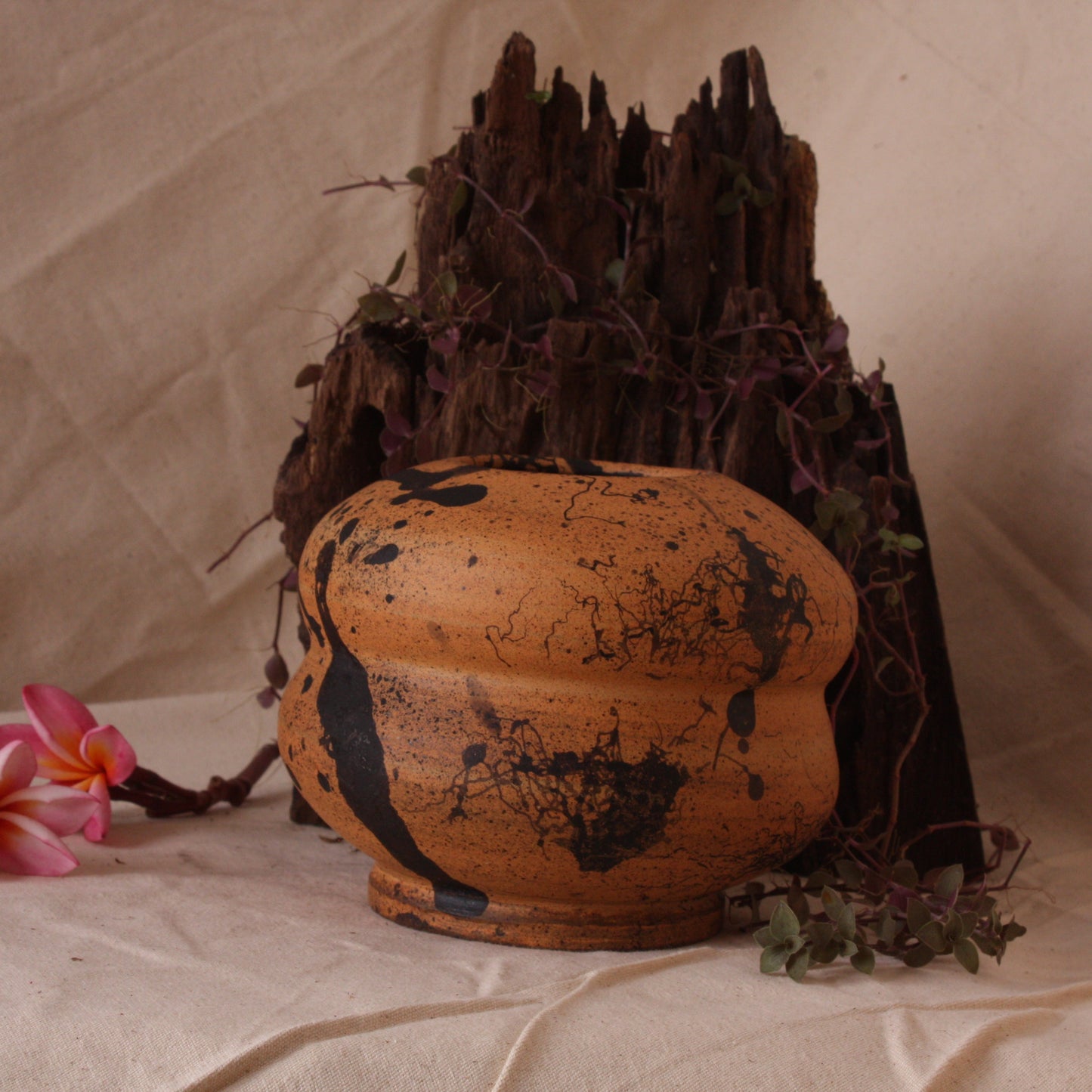 Pitfire Small Vase 25