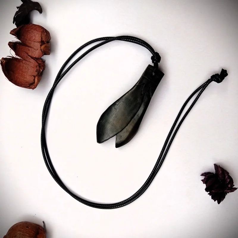Terracotta pendant 03