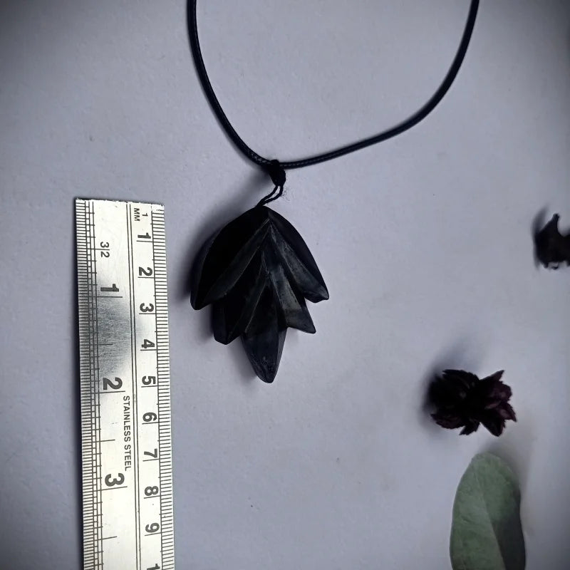 Terracotta pendant 07 Leaf
