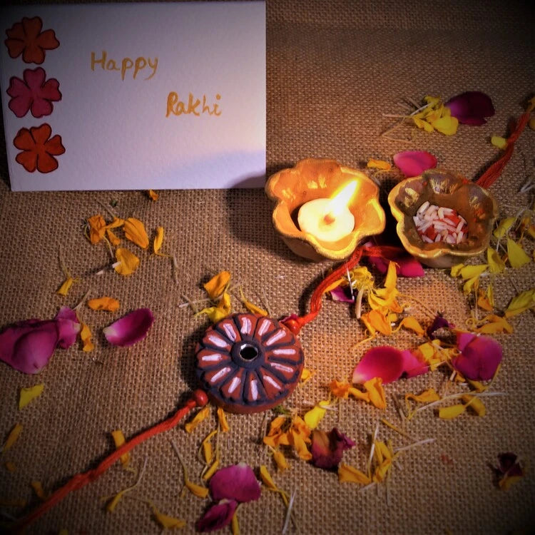 Kutch Painted Pottery Traditional Terracotta Clay Craft Rakhi Festive Hamper