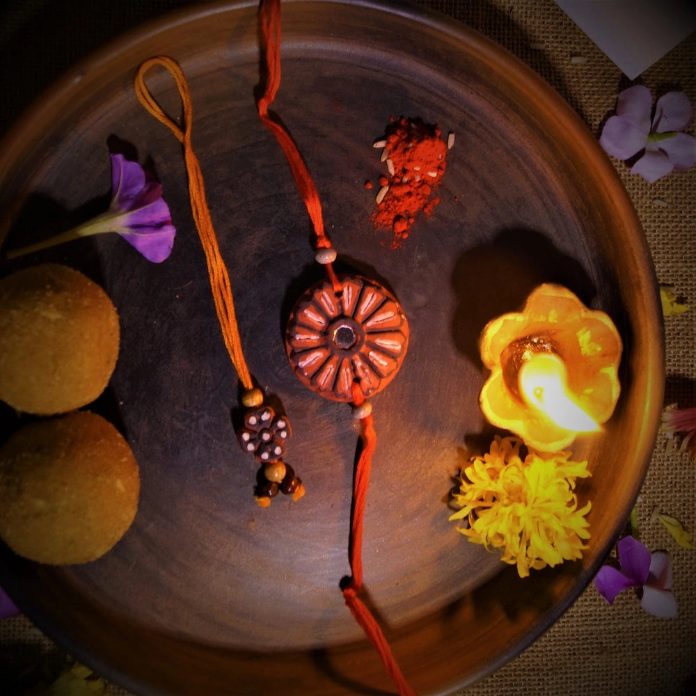 Kutch Painted Pottery Traditional Terracotta Clay Craft Rakhi & Lumba Festive Hamper