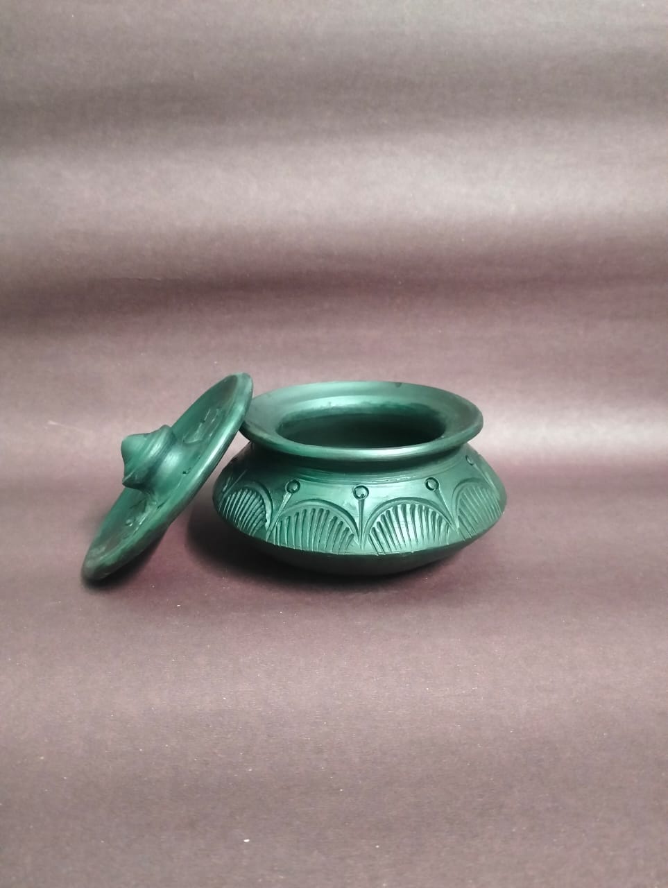 Sawai Madhopur Black Pottery Namak Dani