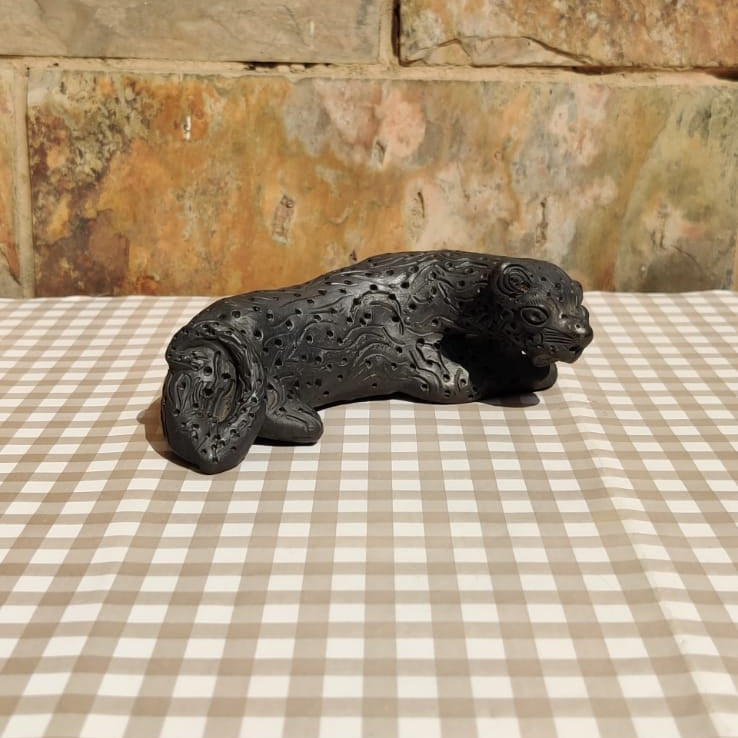 Sawai Madhopur Black Pottery Animal Figurine Tiger Sitting