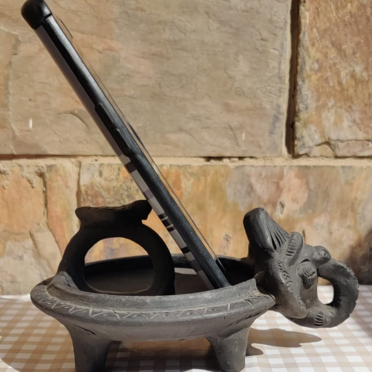 Sawai Madhopur Black Pottery Mobile Stand