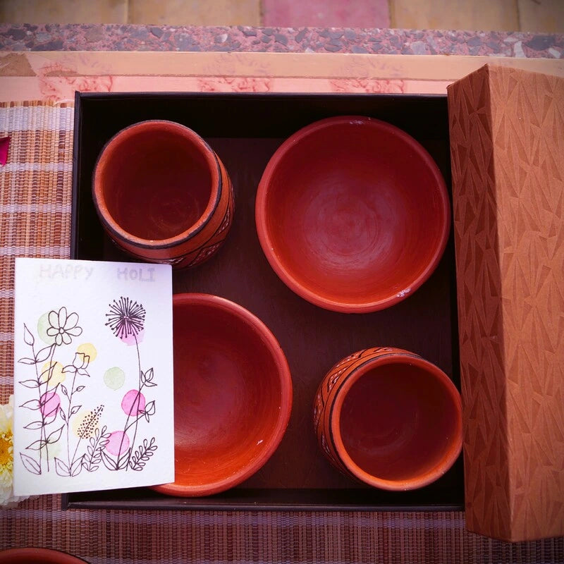 Hand-Painted Kutch Pottery Multi-Purpose Holder and Snack Bowls Hamper