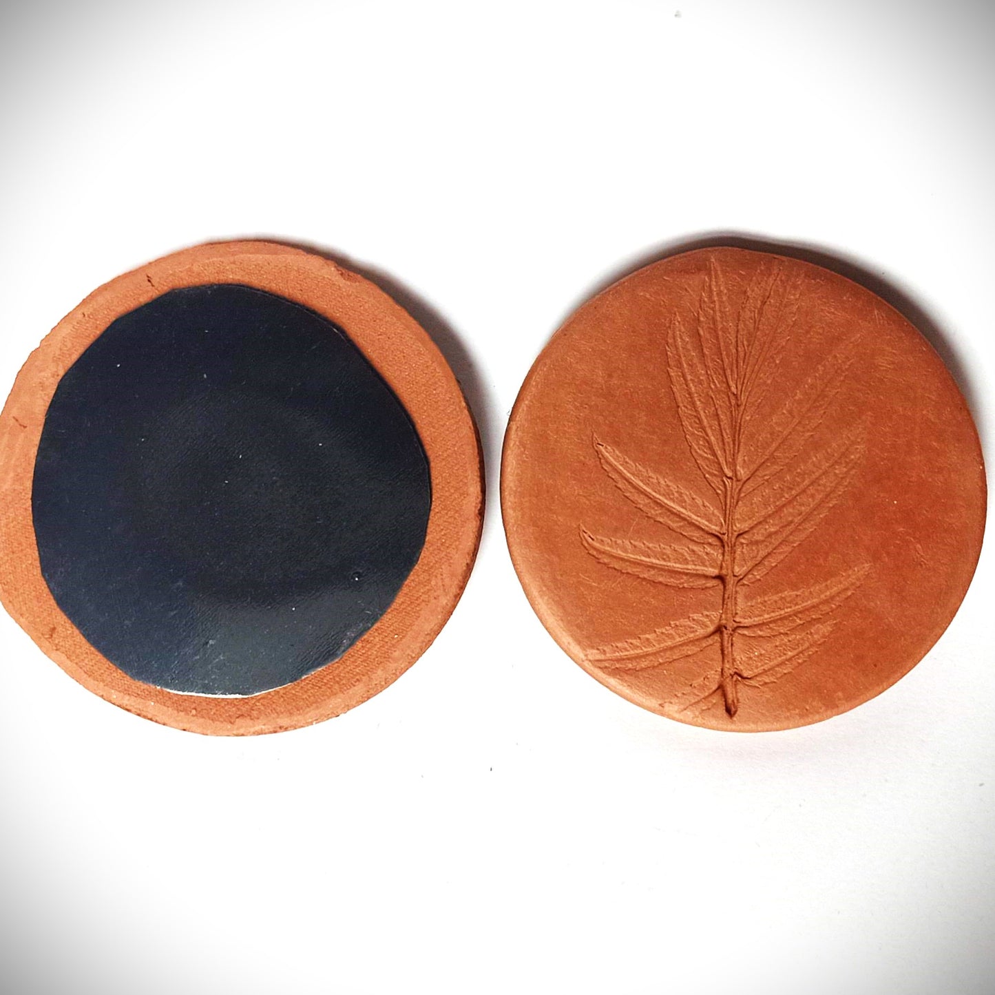 Round Paper-Weight cum Coaster