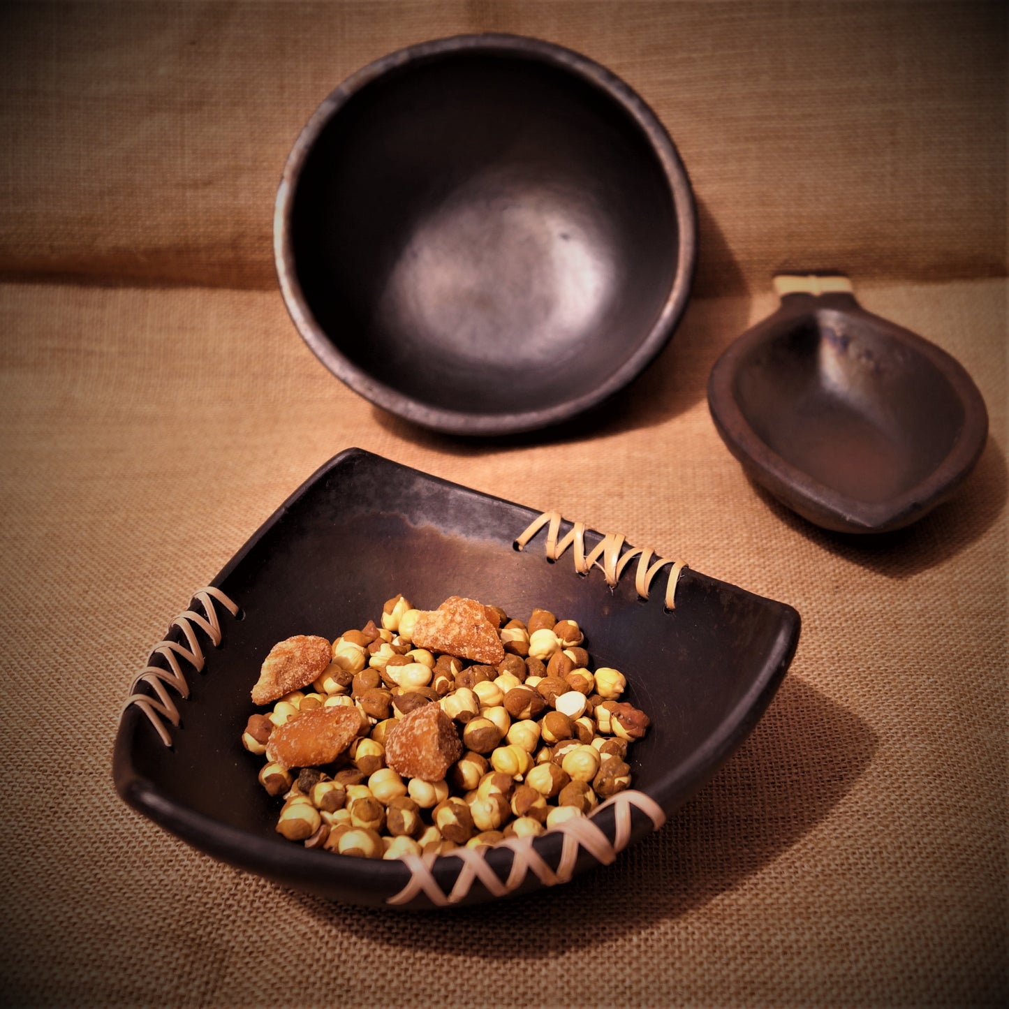 Longpi Black Pottery 'Trikon' Serving Bowls Set of 2