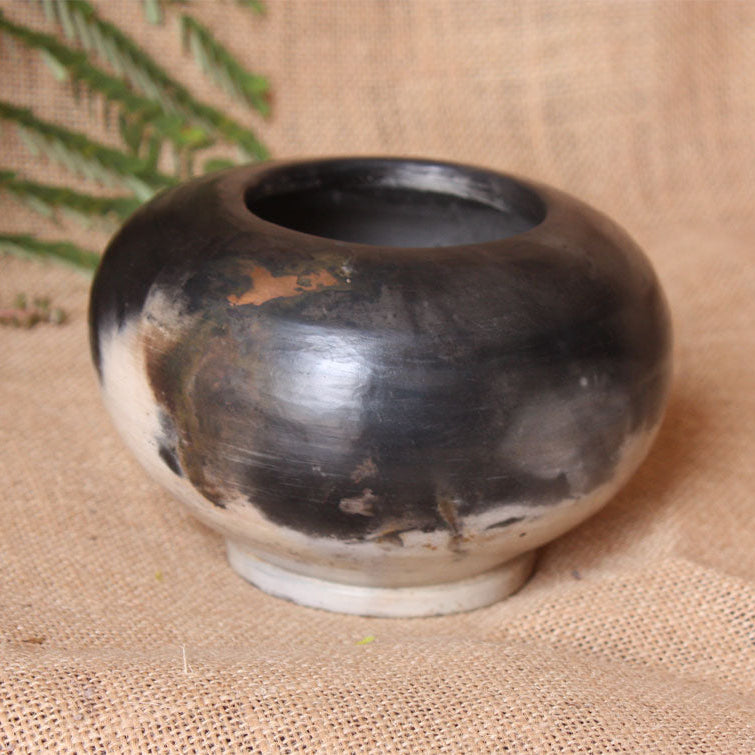 Pitfire Small Vase 10