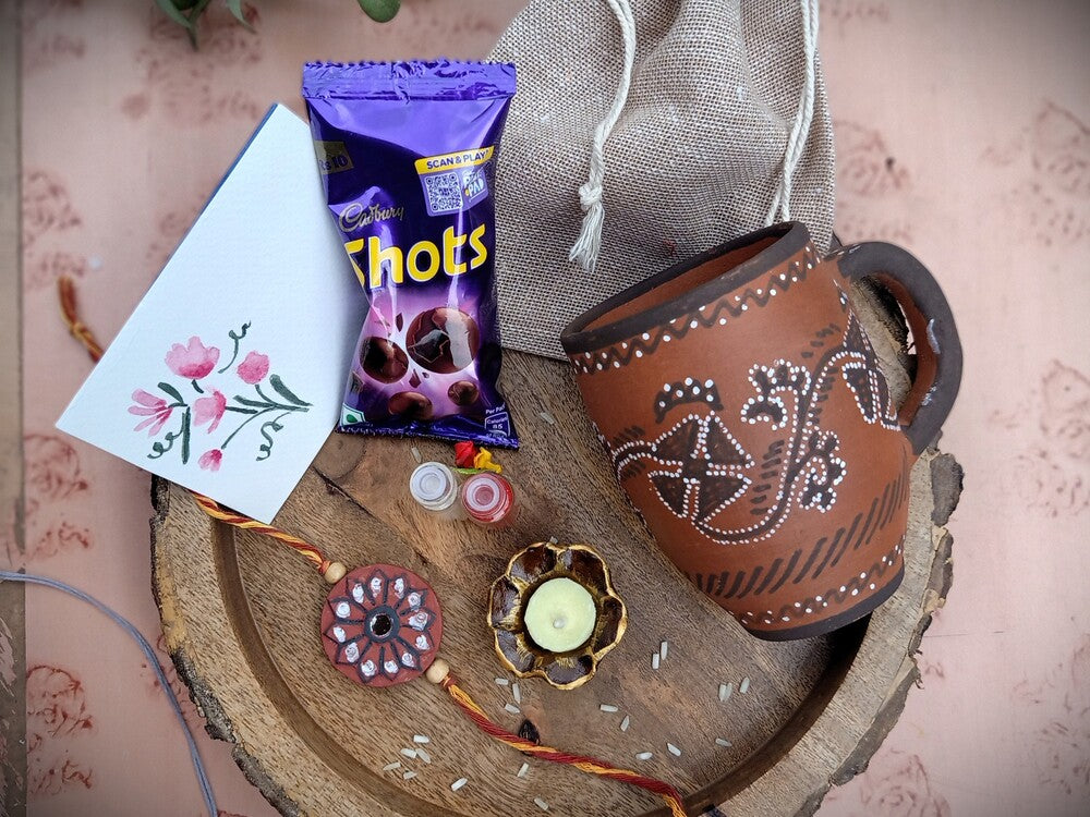 Kutch Painted Pottery Traditional Terracotta Clay Craft Bhai Rakhi Festive Gift Hamper