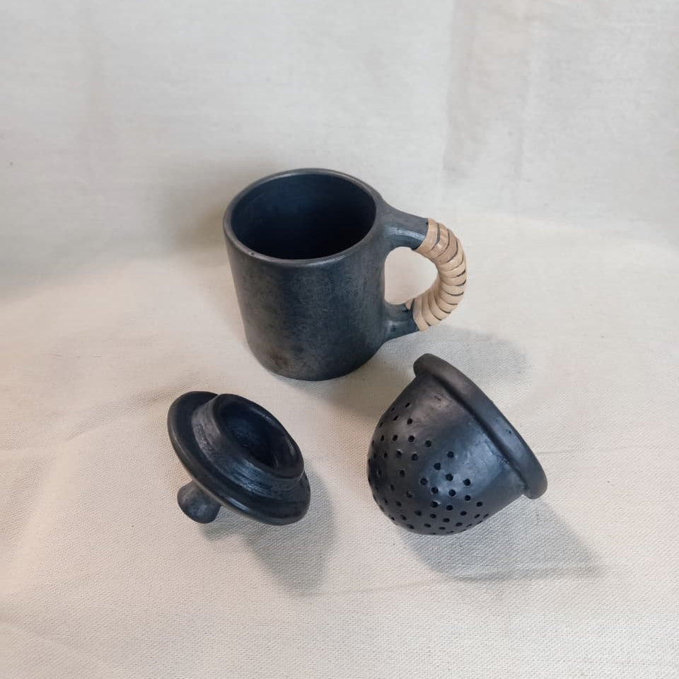 Longpi Black Pottery Green/Infusion Tea Mug with Strainer and Lid SMALL