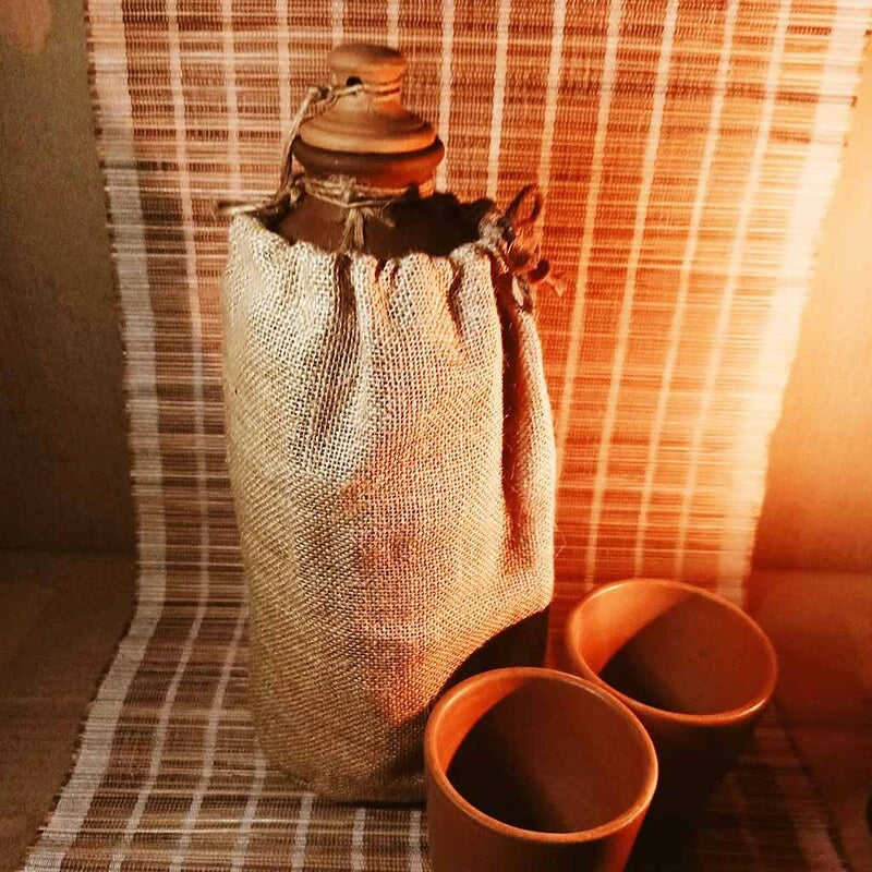 Terracotta "Matka" Water Bottle with Jute Jacket