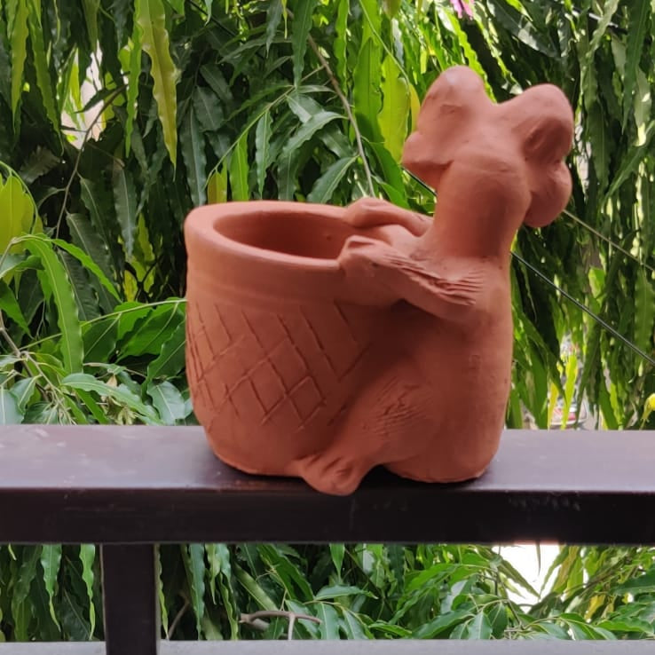 Rajasthan Terracotta Frog Planter 1