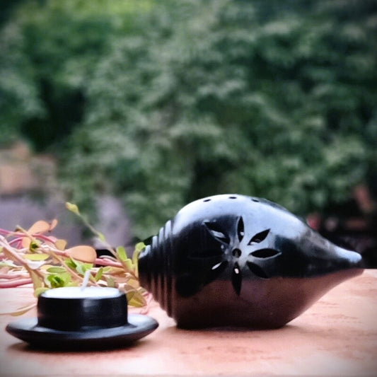 Nizamabad Black Pottery "Shankh" Diya