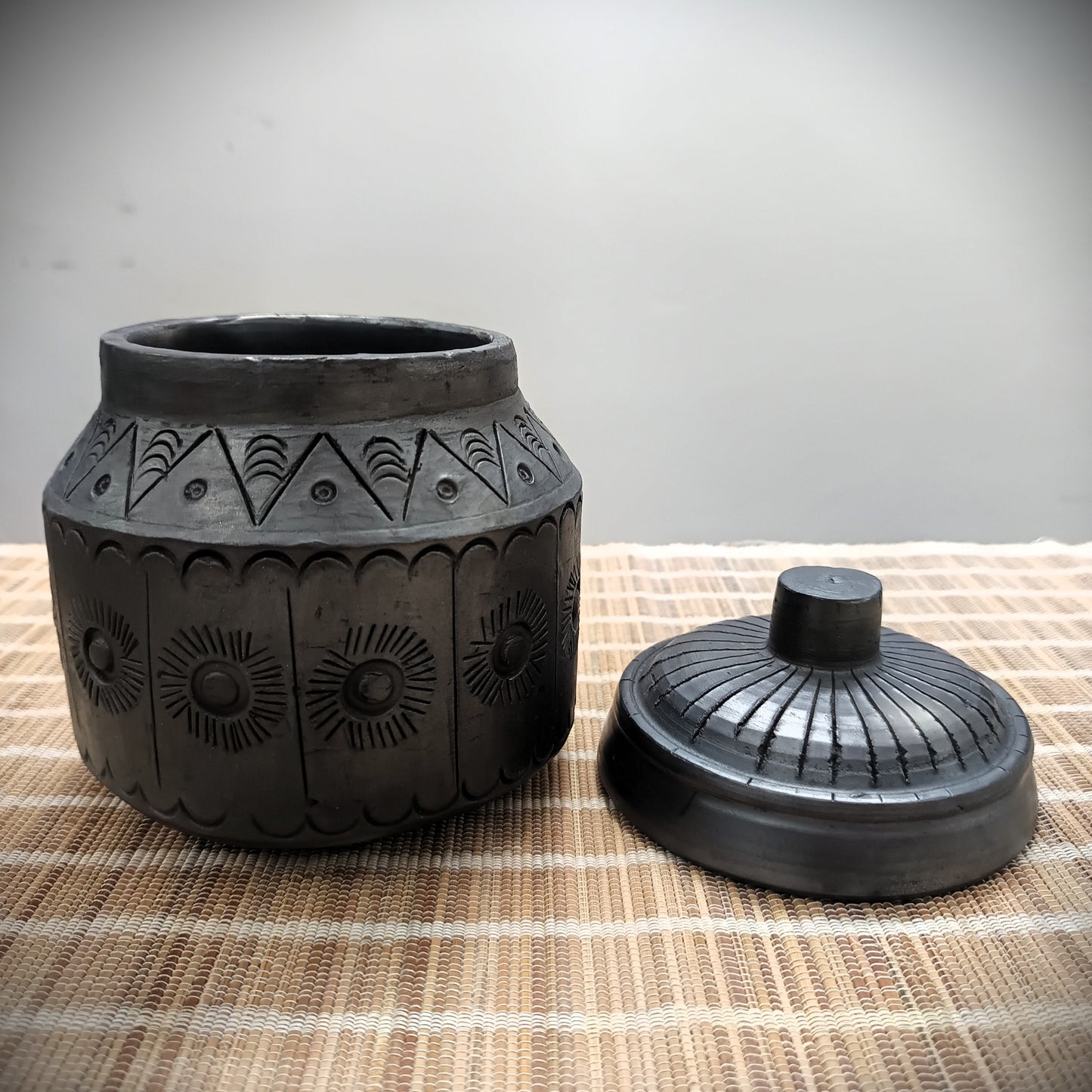 Sawai Madhopur Black Pottery "Barni" Jar with Lid 2