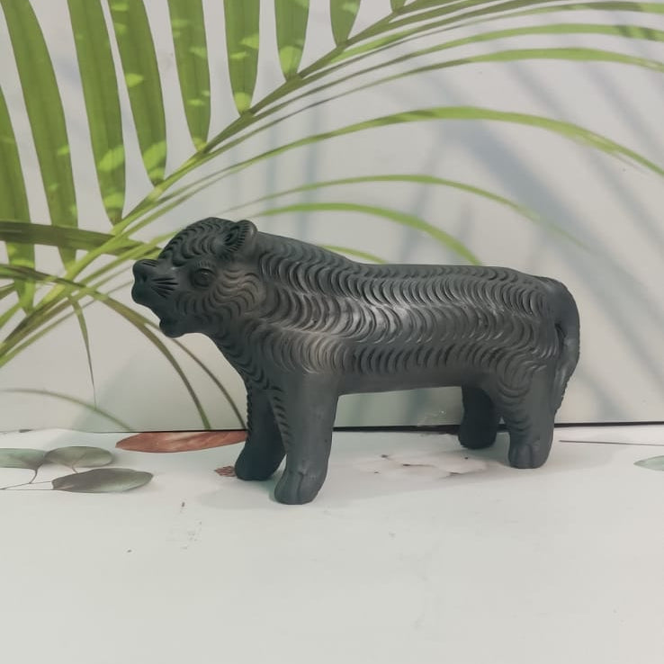 Sawai Madhopur Black Pottery Animal Figurine Standing Tiger Large