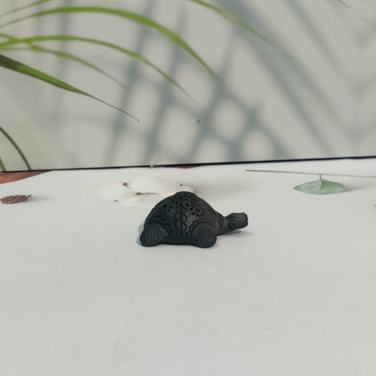 Sawai Madhopur Black Pottery Small Animal Figurine Tortoise,Frog,Elephant