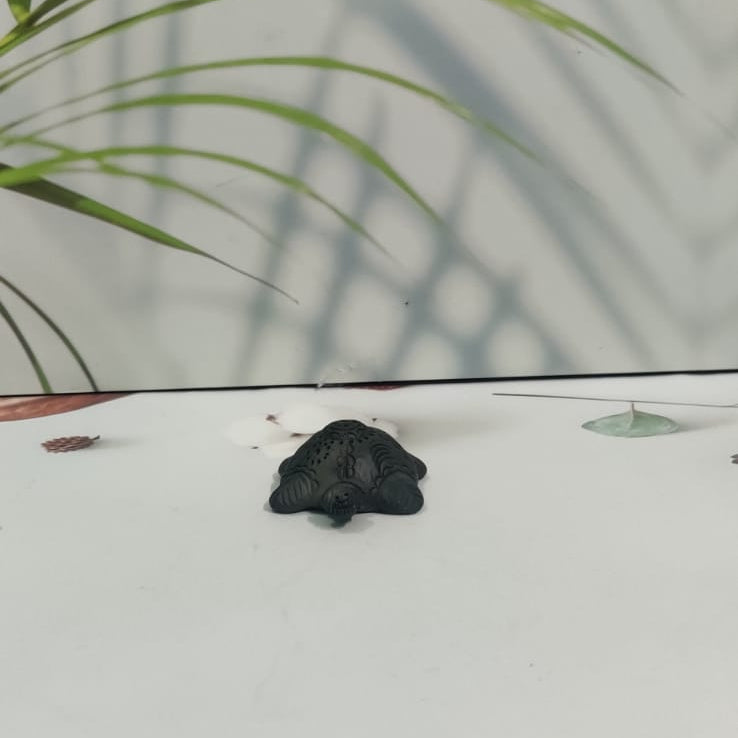 Sawai Madhopur Black Pottery Small Animal Figurine Tortoise,Frog,Elephant