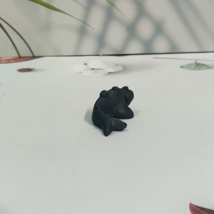 Sawai Madhopur Black Pottery Animal Figurine Small Fish