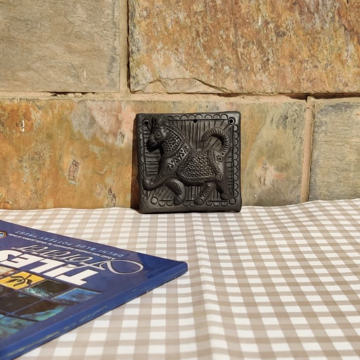 Sawai Madhopur Black Pottery Tile Art (Small)