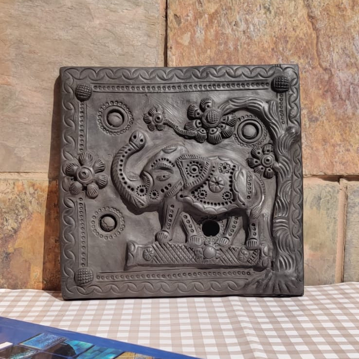 Sawai Madhopur Black Pottery Elephant Tile Art (Large)