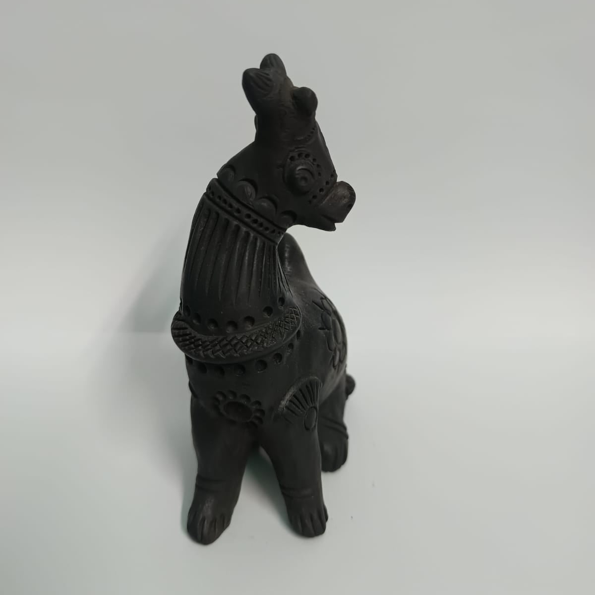 Sawai Madhopur Black Pottery Animal Figurine Sitting Deer Medium
