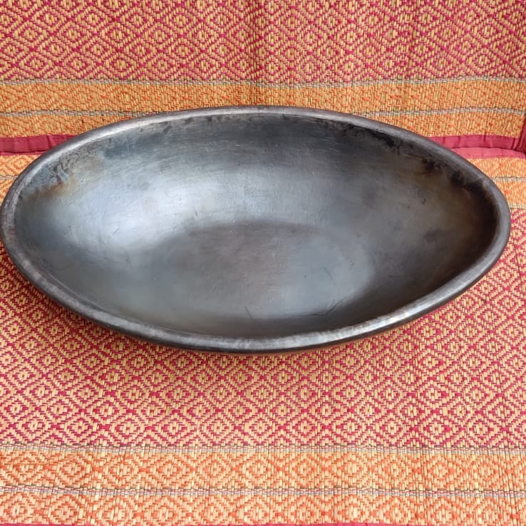 Longpi Black Pottery Salad/ Fruit Bowl