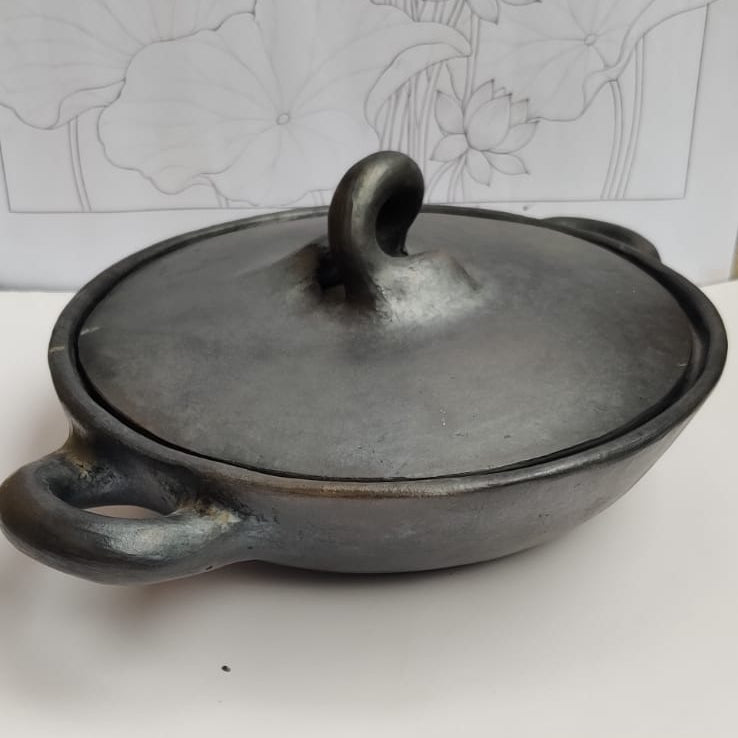 Longpi Black Pottery Cook & Serve Casserole