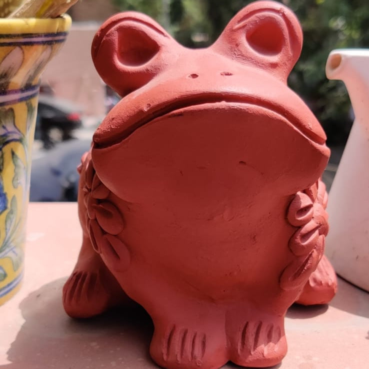 Rajasthan Terracotta Frog Planter 2