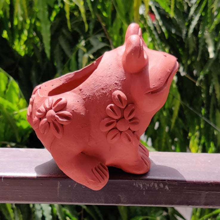 Rajasthan Terracotta Frog Planter 2