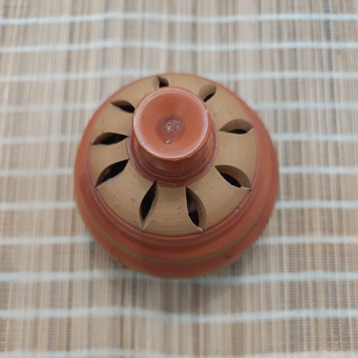 Terracotta Craft Pottery Cutwork Lamp