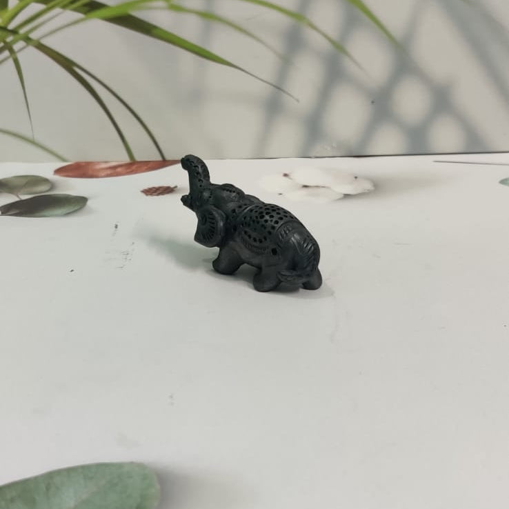 Sawai Madhopur Black Pottery Small Animal Figurine Tortoise,Frog,Elephant