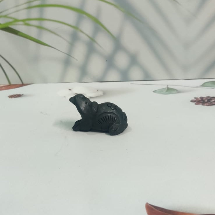 Sawai Madhopur Black Pottery Small Animal Figurine Tortoise,Frog,Elephant