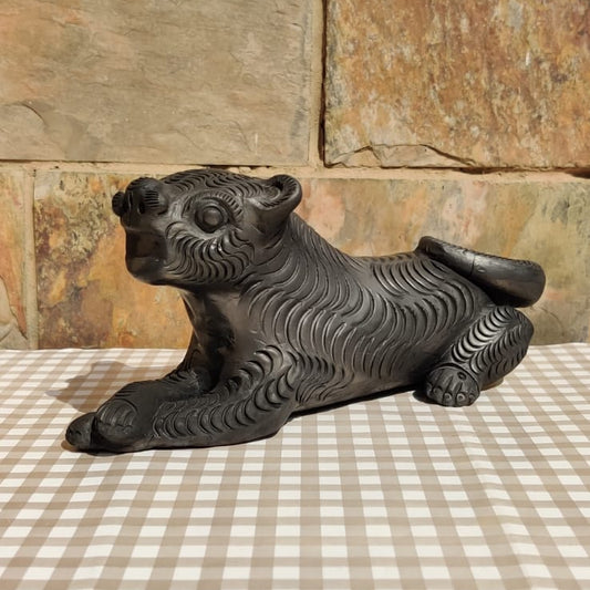 Sawai Madhopur Black Pottery Animal Figurine  Front Face Sitting Tiger Large
