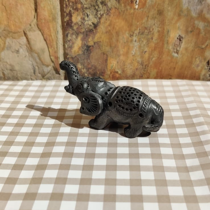 Sawai Madhopur Black Pottery Small Animal Figurine Tortoise,Frog,Elephant