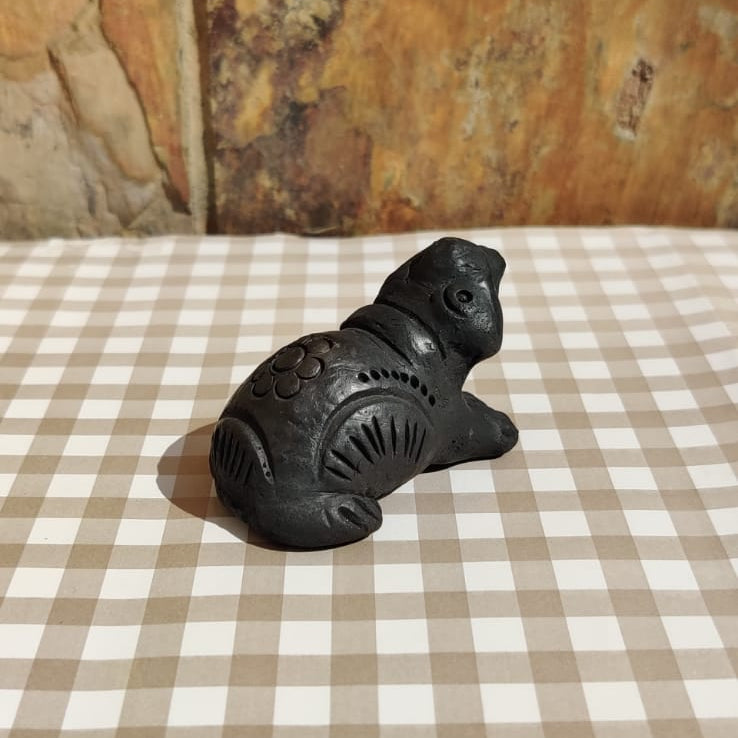 Sawai Madhopur Black Pottery Small Animal Figurine Tortoise,Frog,Elephant