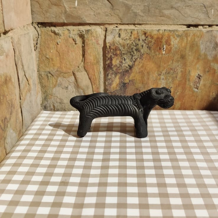 Sawai Madhopur Black Pottery Animal Figurine Tiger Mini