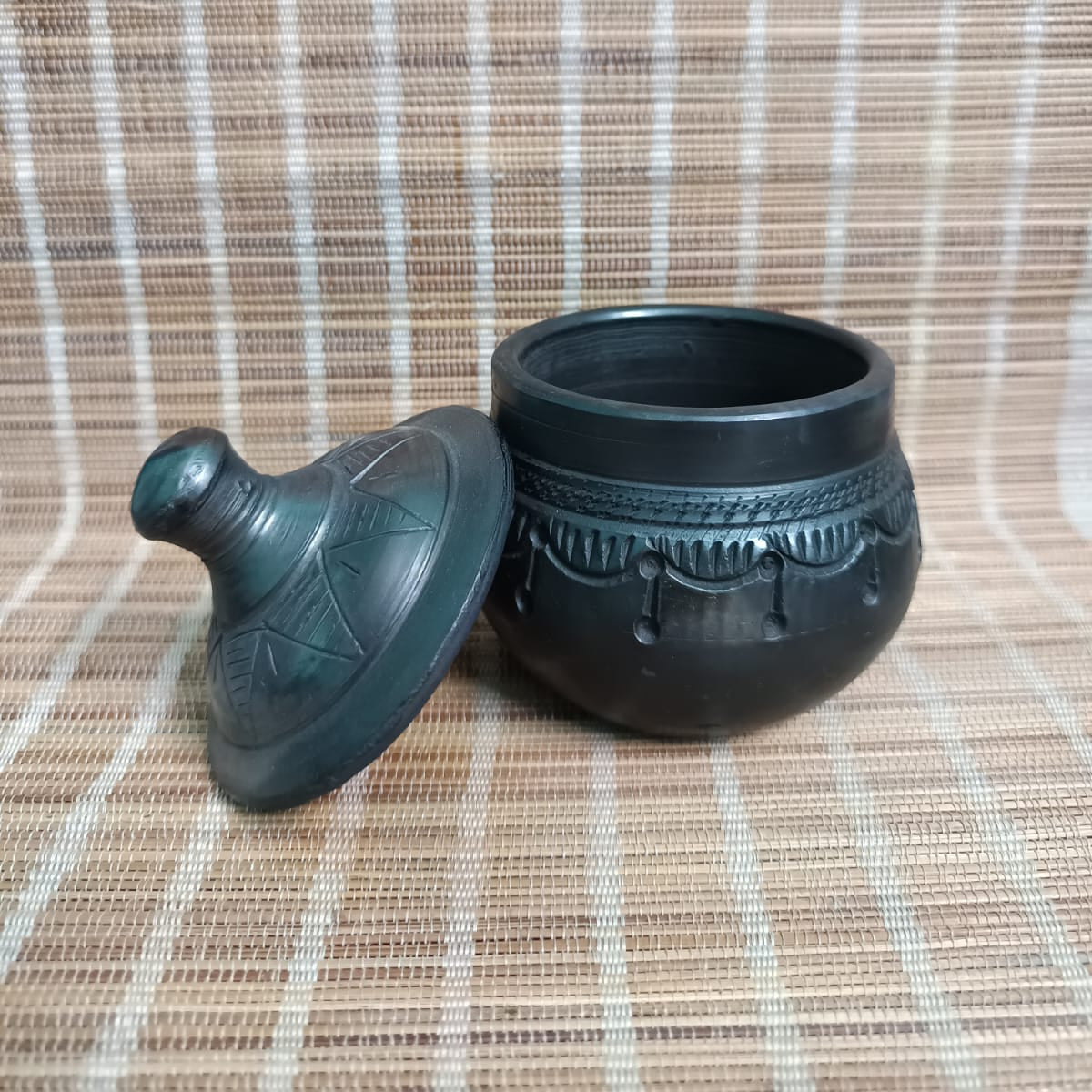 Sawai Madhopur Black Pottery Simple Salt Container