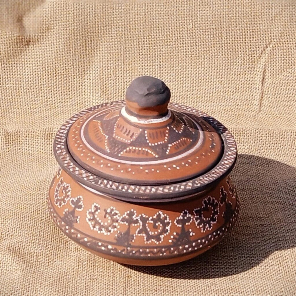Kutch Painted Pottery Dahi-Handi – Terracotta by Sachii