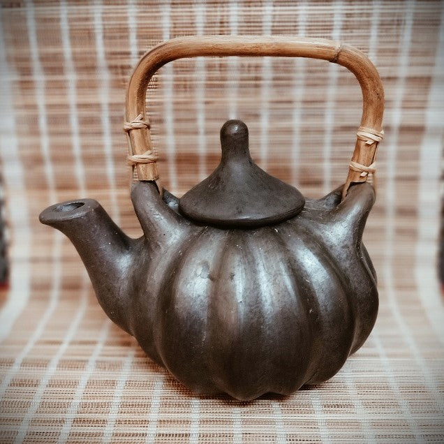 Longpi Black Pottery Pumpkin Tea Pot