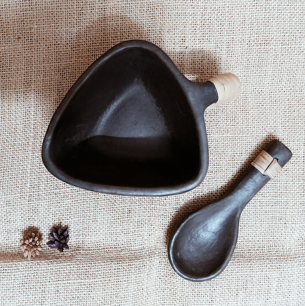 Longpi Black Pottery Soup Mug With Spoon